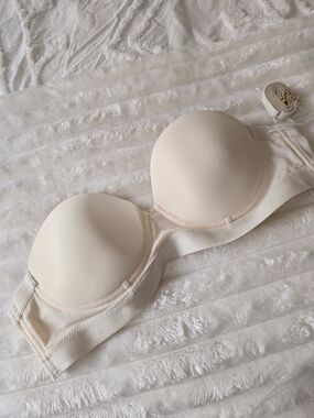 PEPPER Strapless Padded Bra with Detachable Straps in Cream